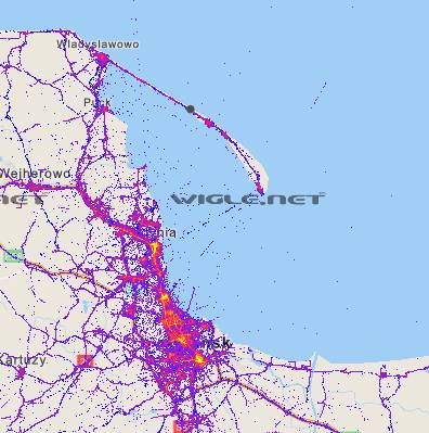 Zrzut ekranu pokazujący mapkę, na której widać Gdańsk oraz fragment Półwyspu Helskiego. Niektóre miejsca nad brzegiem oznaczone są jaskrawymi kolorami, tam gdzie liczba wykrytych hotspotów jest największa.